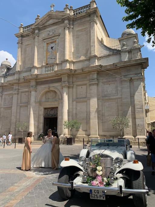 リル・シュル・ラ・ソルギュLa Terrasse Du Pont Jullian Charme Et Calme Dans Le Coeur Historiqueアパートメント エクステリア 写真